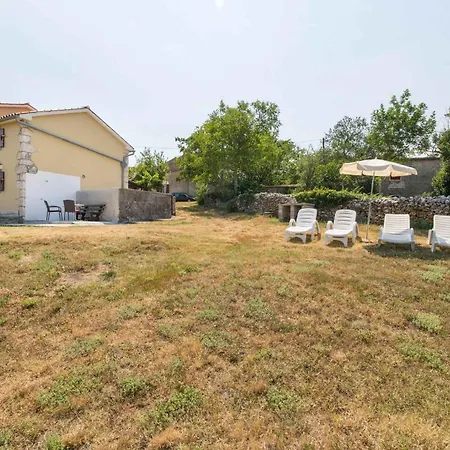In 36021 Vakantiehuis Mali Turini