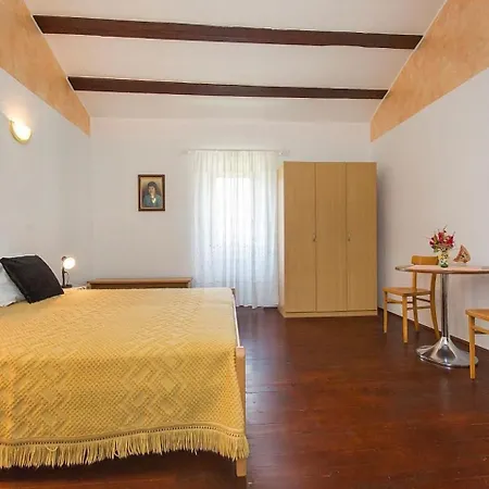 In 36021 Mali Turini
